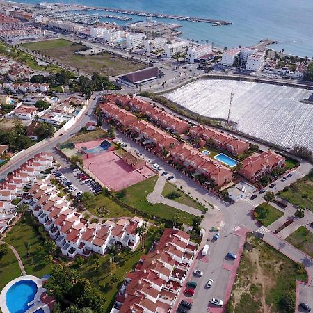 Fantasticas Zonas Comunes Caleta De Velez Esterno foto