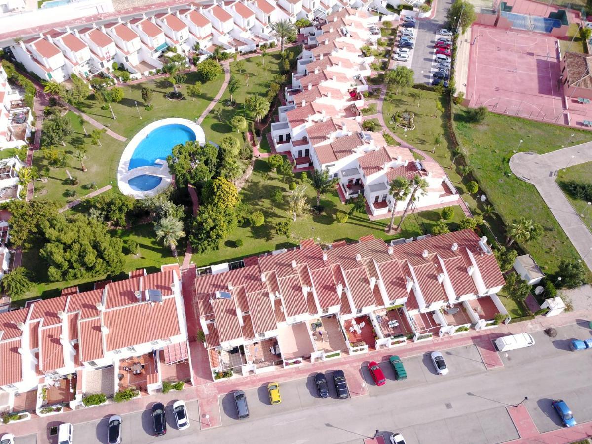 Fantasticas Zonas Comunes Caleta De Velez Esterno foto